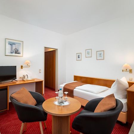 Arkaden Hotel Kelkheim Ngoại thất bức ảnh