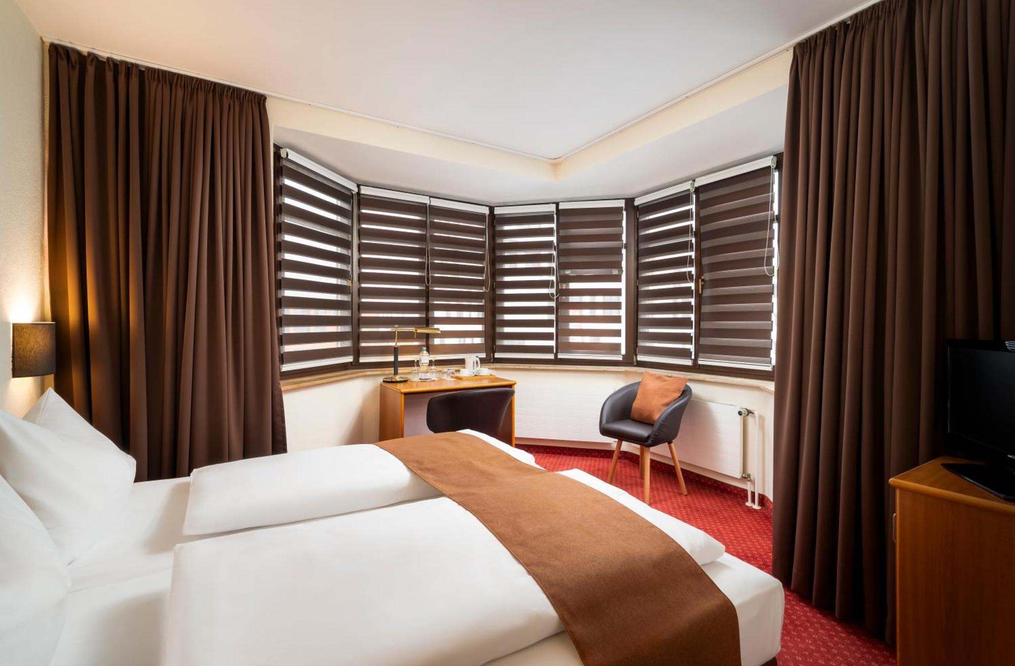 Arkaden Hotel Kelkheim Ngoại thất bức ảnh